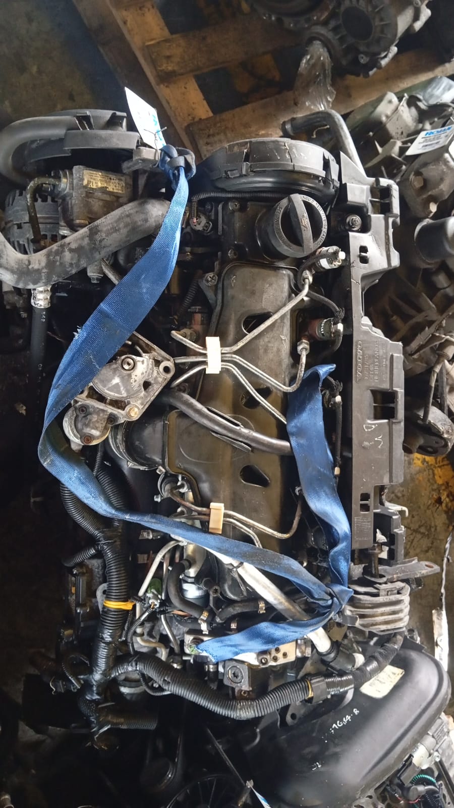 Volvo D5244T engine