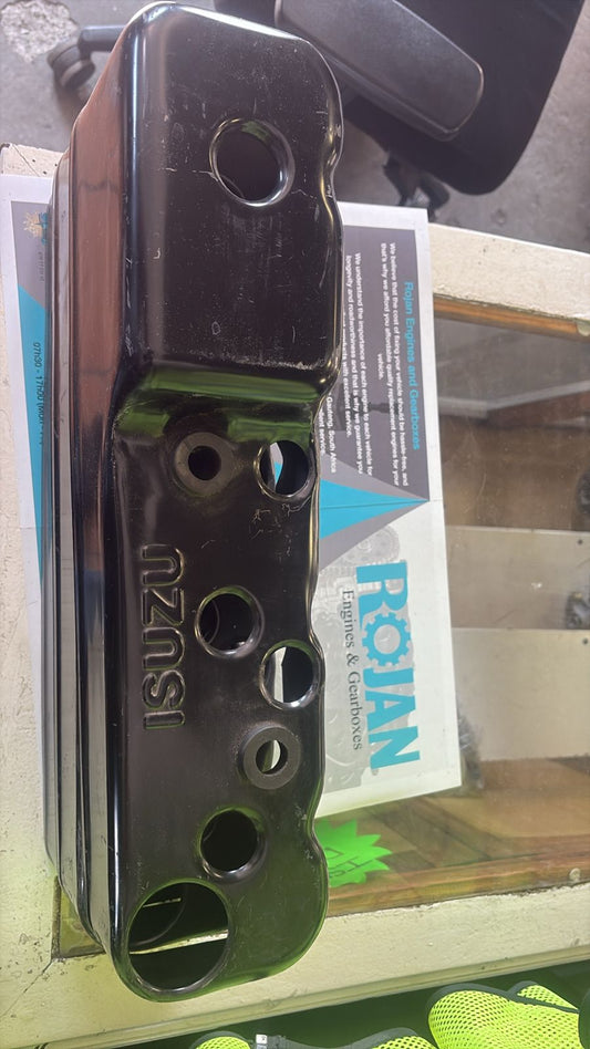 Isuzu 4JA1T tappet cover