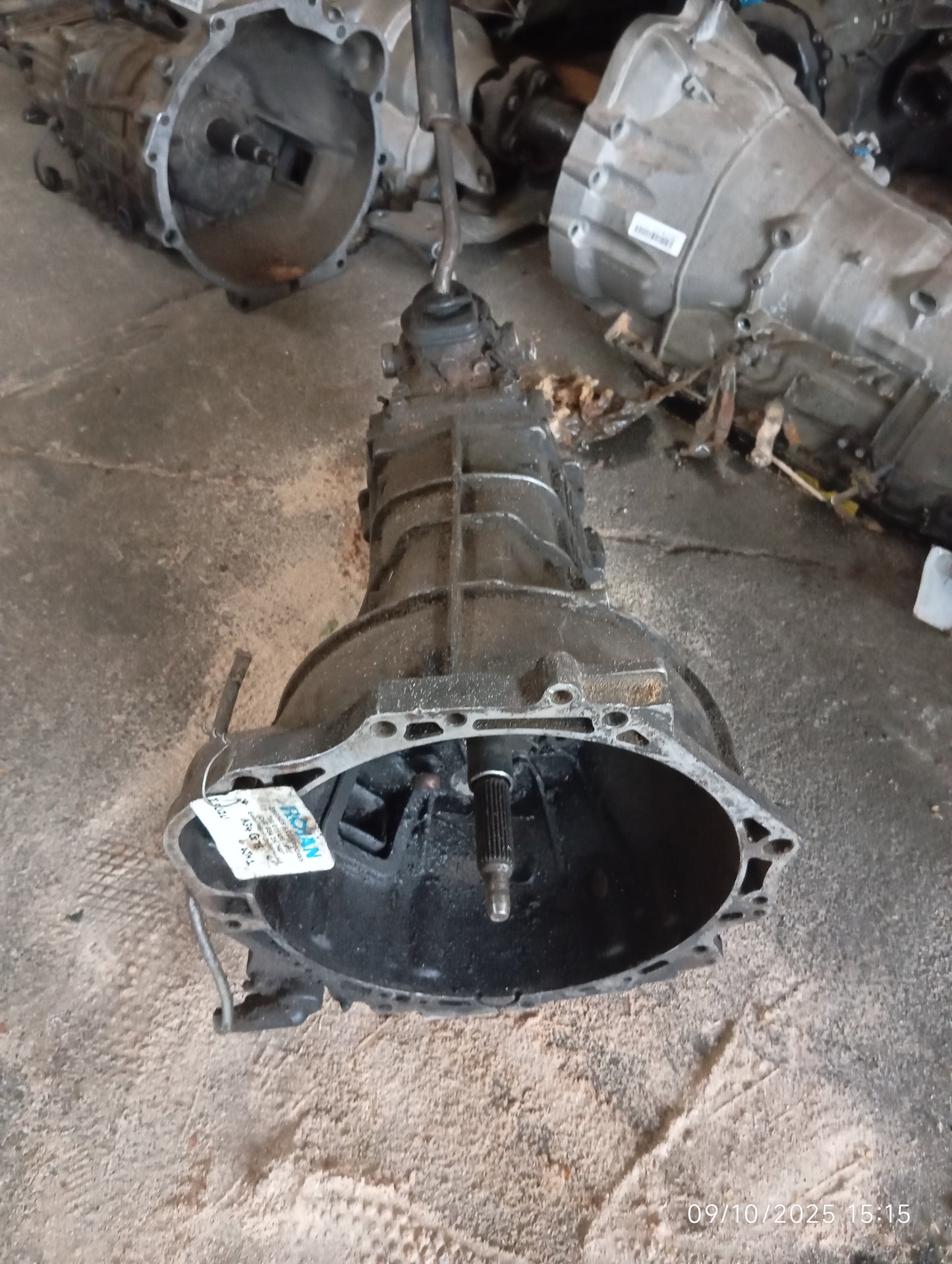 Isuzu 4jh1 2.8 4x2 manual gearbox
