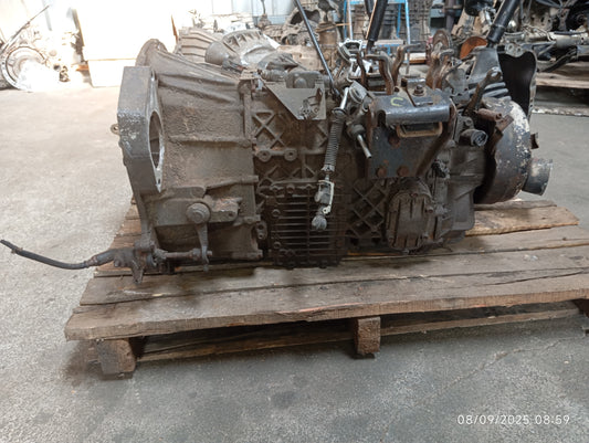 Isuzu 4HK1 gearbox