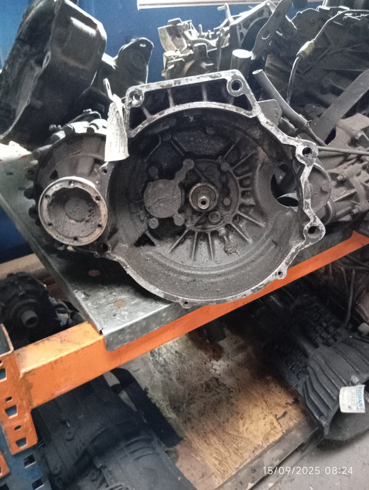 Vw GOLF 1 MANUAL 5 SPEED