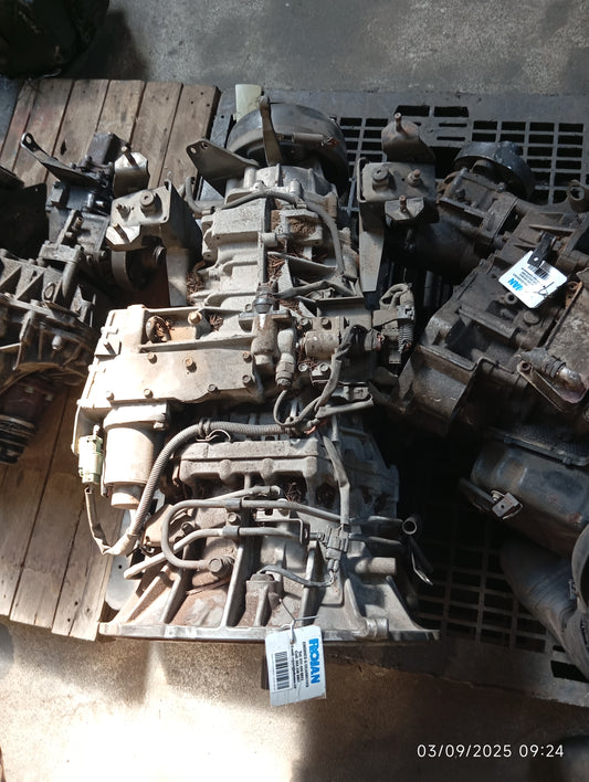 Isuzu 4HK1 Gearbox