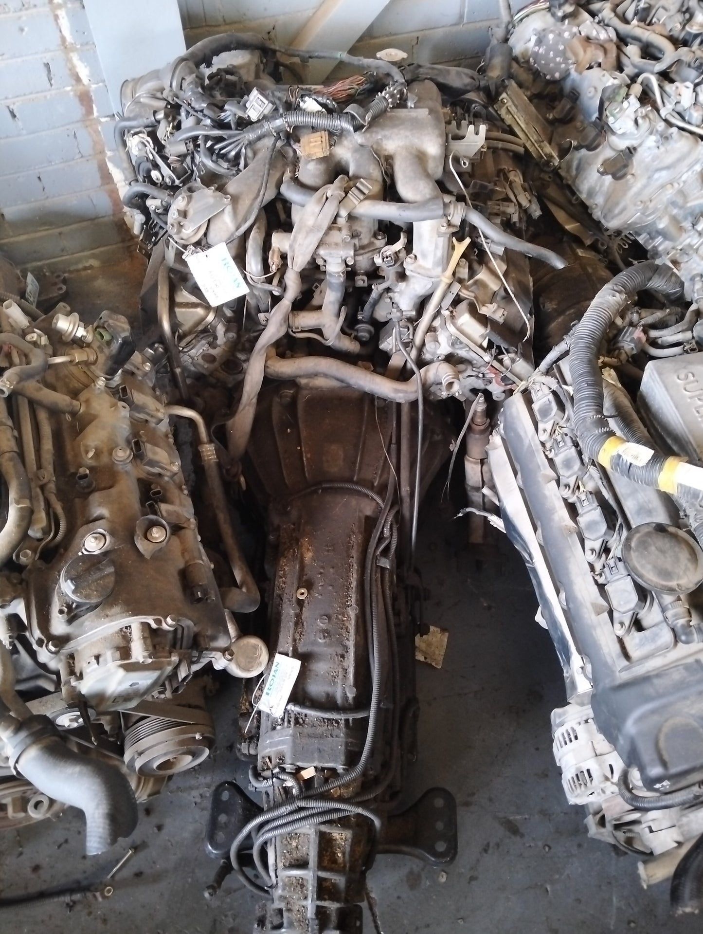 NISSAN VH45 Engine And Gearbox
