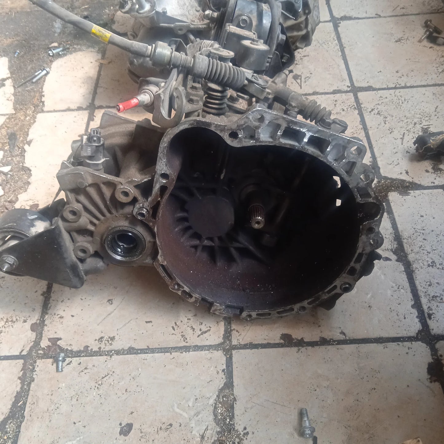 Hyundai D3EA MANUAL GEARBOX