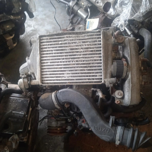 Isuzu 4JG2 Engine