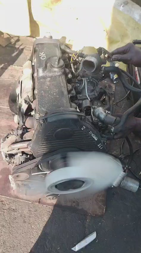 Toyota 2L engine for Hilux, Hi-Ace