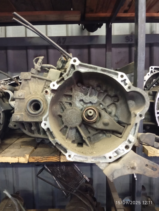 Hyundai G4fa manual gearbox