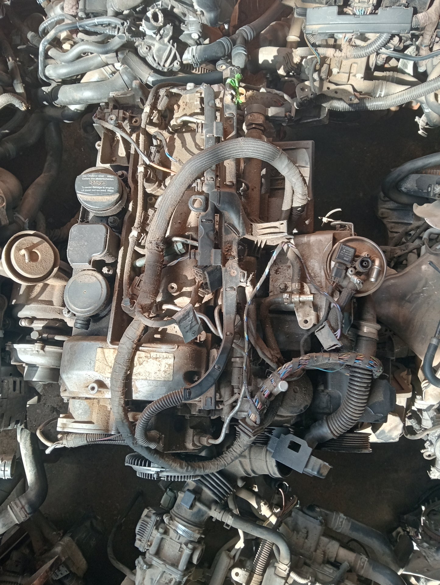 Mercedes 612 011  Engine