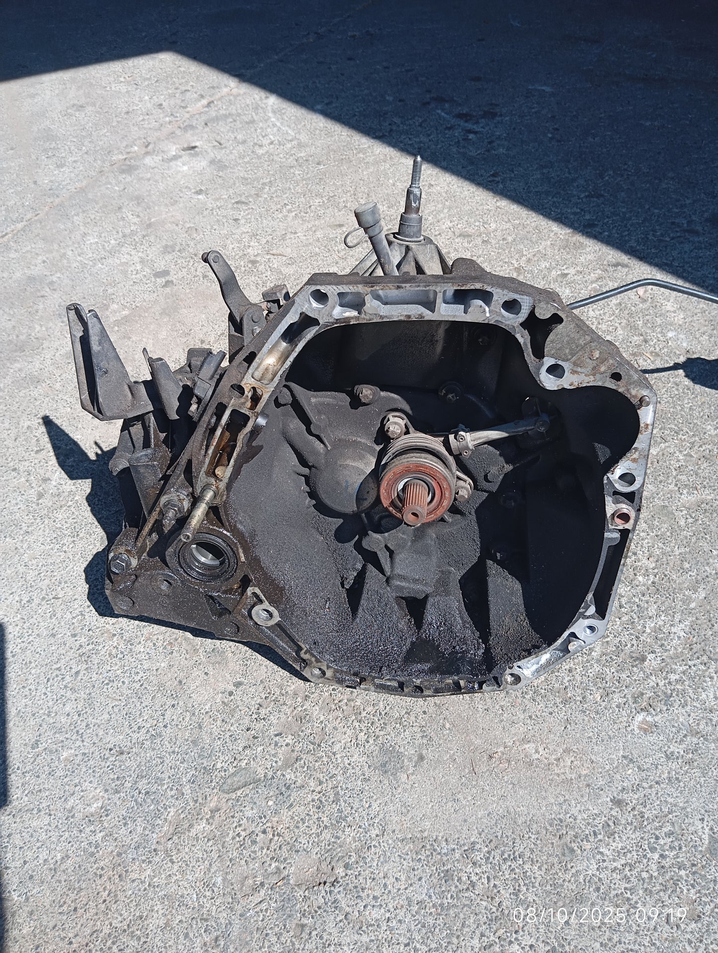 Nissan K9K P 820 gearbox