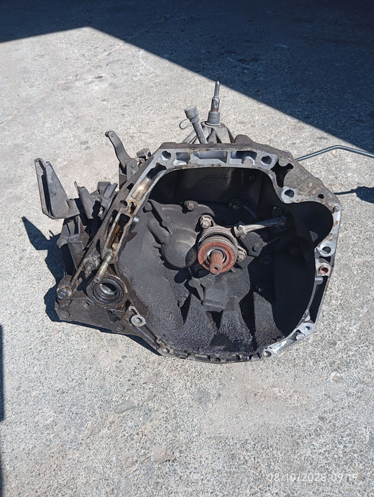 Nissan K9K P 820 gearbox