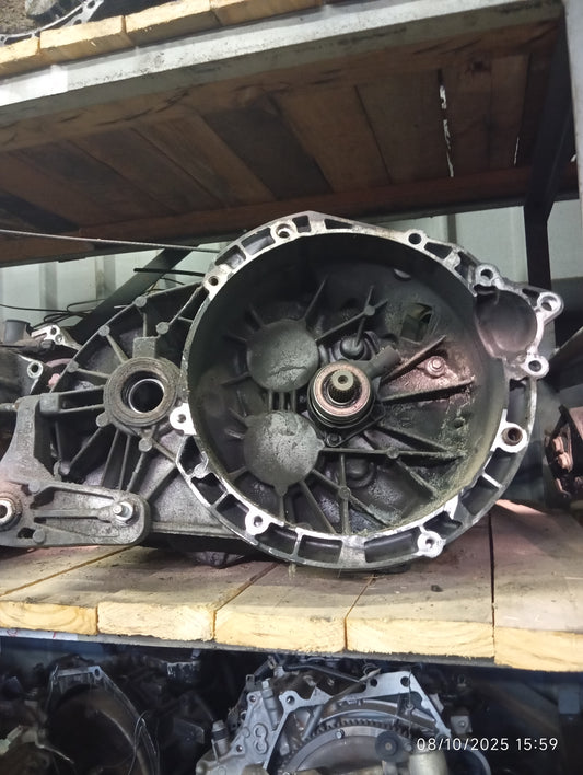 Volvo D42 MANUAL GEARBOX
