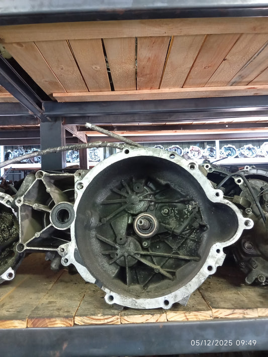MAHINDRA HWC MANUAL GEARBOX