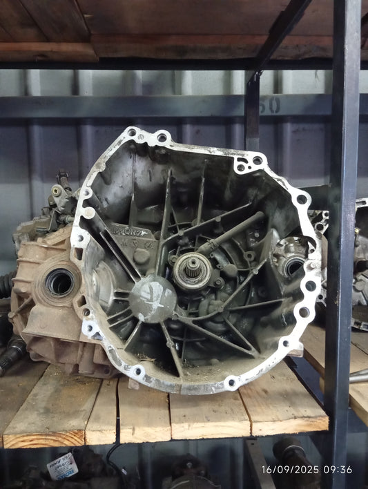 Renault KOLEOS 2.5  6 SPEED MANUAL GEARBOX