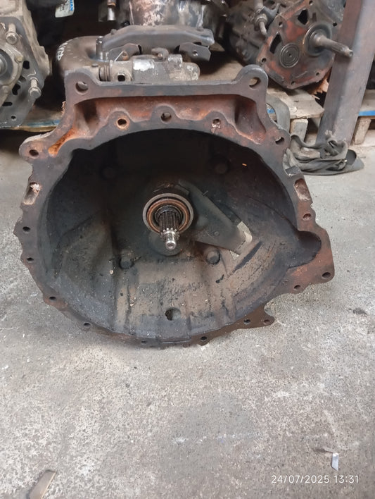 MITSUBISHI 4D31 GEARBOX